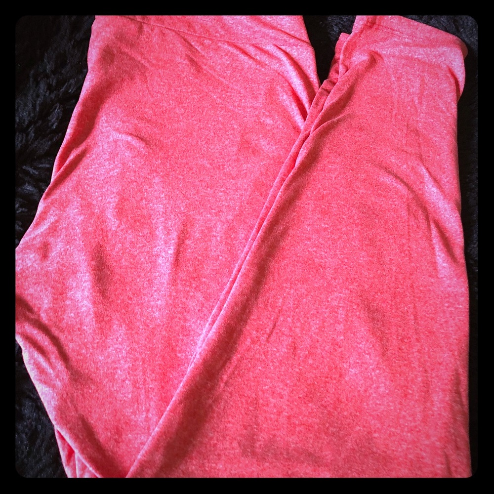 Lularoe Tall & Curvy Heather Red Leggings